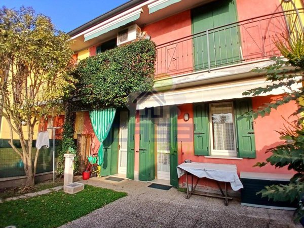 casa indipendente in vendita a Bozzolo