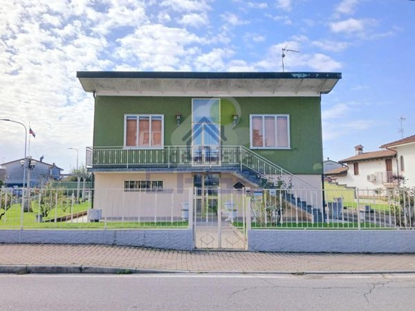 casa indipendente in vendita a Bozzolo