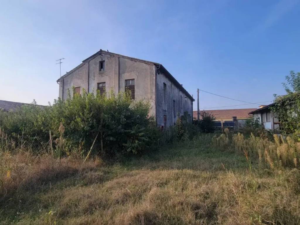 casa indipendente in vendita a Bozzolo