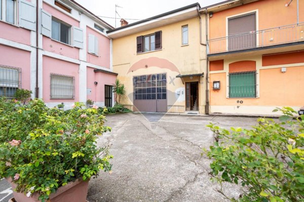 casa indipendente in vendita a Bozzolo