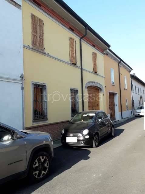 casa indipendente in vendita a Bozzolo