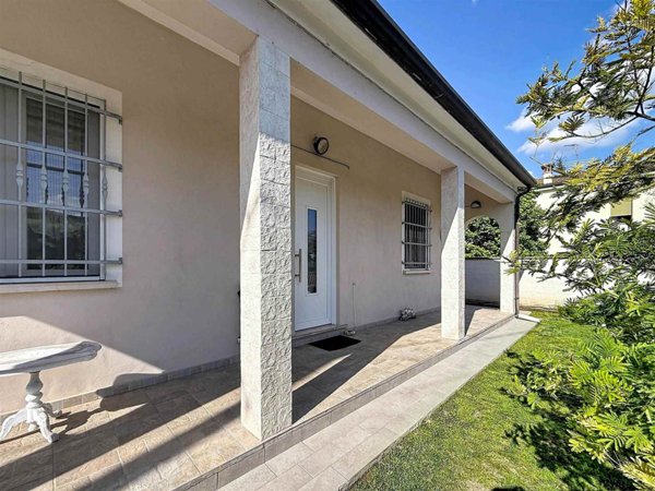 casa indipendente in vendita a Bozzolo