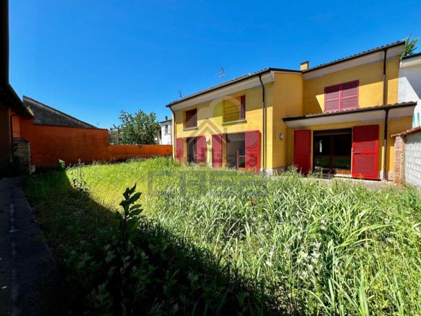 casa indipendente in vendita a Bozzolo