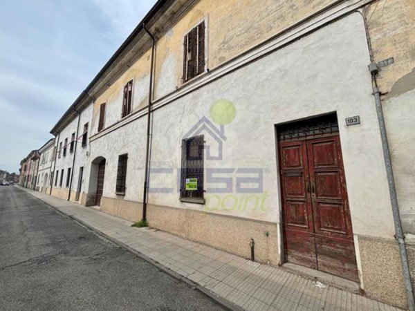 casa indipendente in vendita a Bozzolo