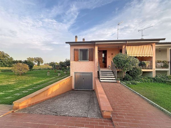 casa indipendente in vendita a Bozzolo