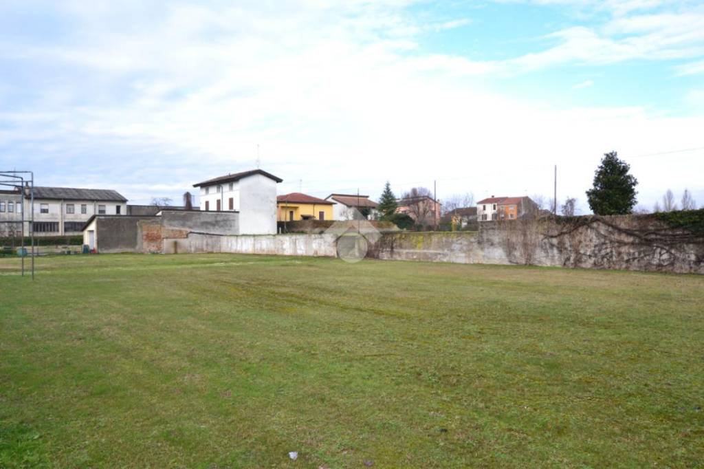 terreno agricolo in vendita a Canneto sull'Oglio