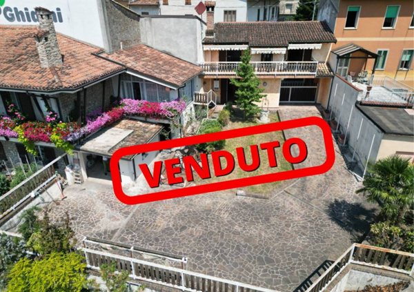 casa indipendente in vendita a Canneto sull'Oglio