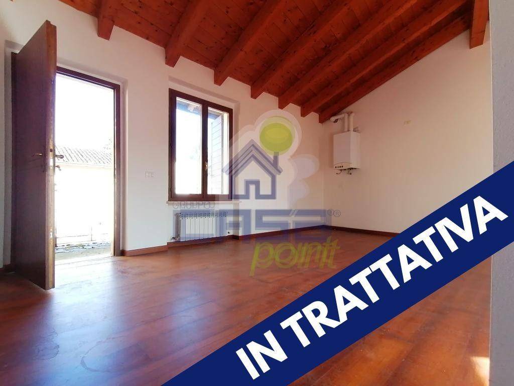 appartamento in vendita a Canneto sull'Oglio in zona Carzaghetto