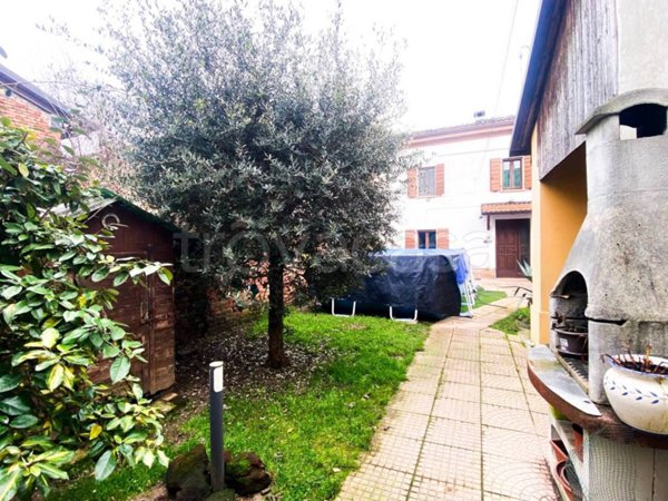 casa indipendente in vendita a Canneto sull'Oglio
