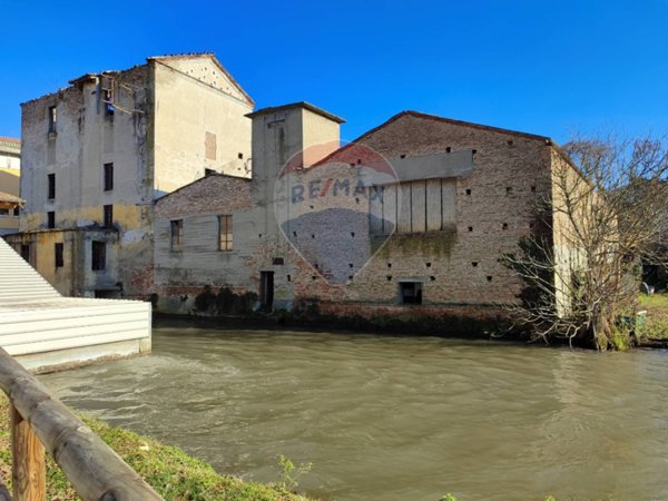 casa indipendente in vendita a Canneto sull'Oglio