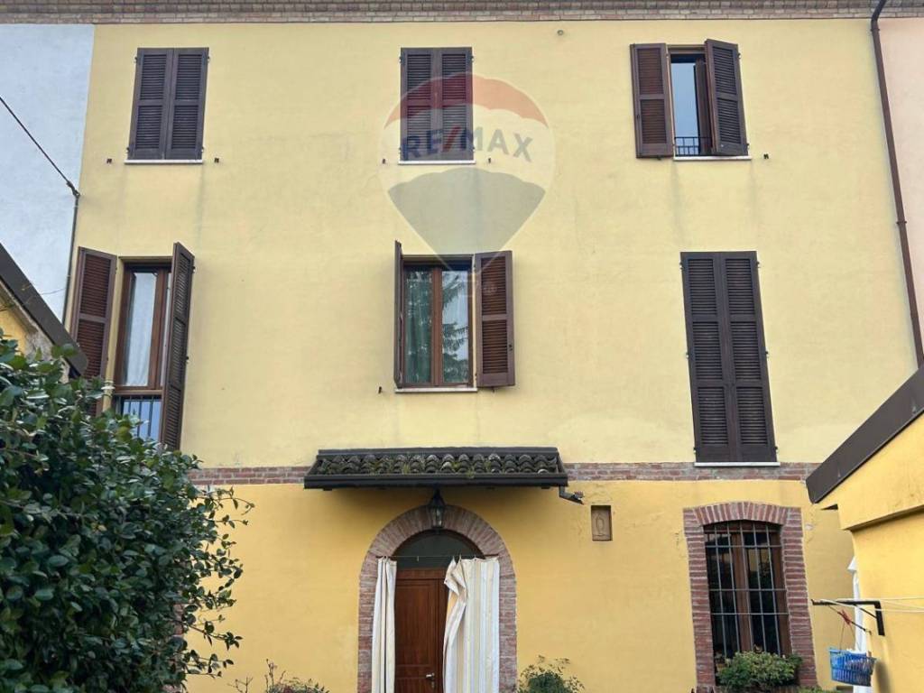 casa indipendente in vendita a Canneto sull'Oglio