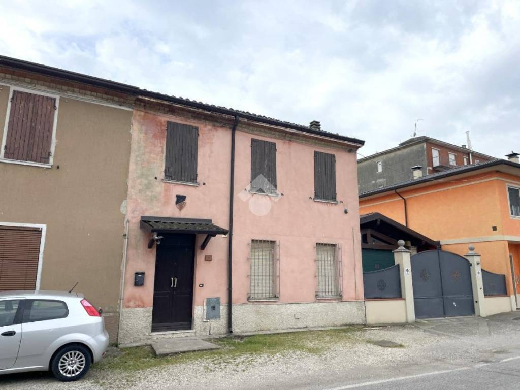 casa semindipendente in vendita a Canneto sull'Oglio
