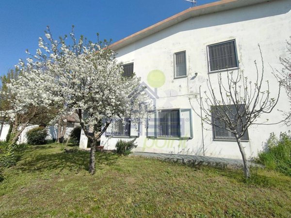 casa indipendente in vendita a Canneto sull'Oglio