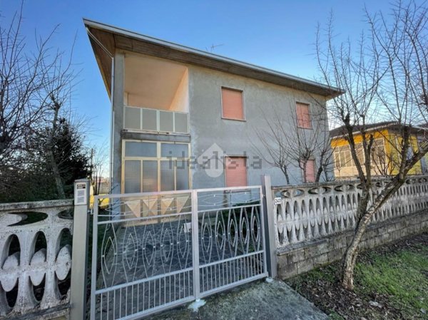 casa indipendente in vendita a Canneto sull'Oglio