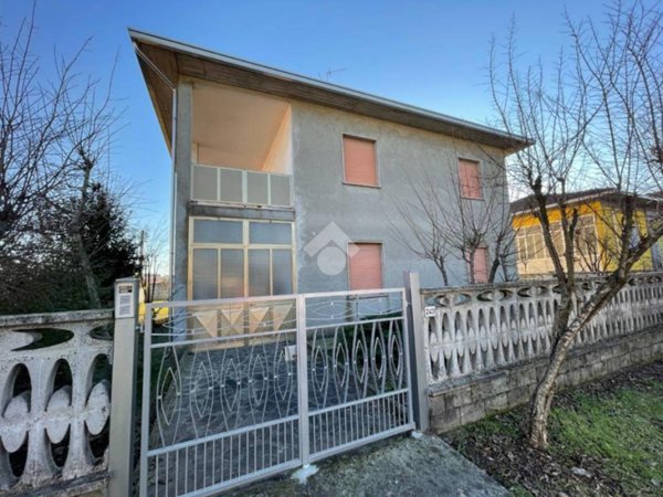 casa indipendente in vendita a Canneto sull'Oglio