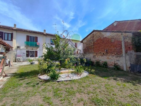 casa indipendente in vendita a Canneto sull'Oglio