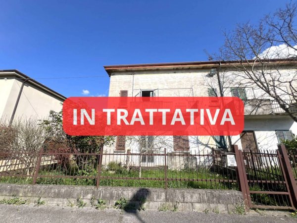casa indipendente in vendita a Canneto sull'Oglio