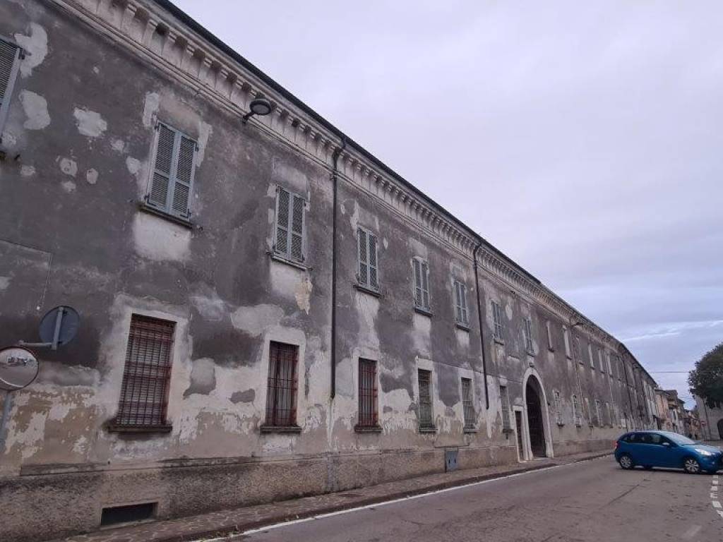 intera palazzina in vendita a Canneto sull'Oglio