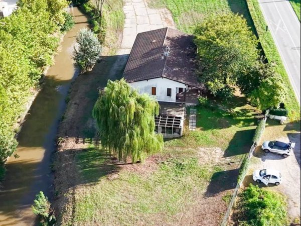 casa indipendente in vendita a Canneto sull'Oglio