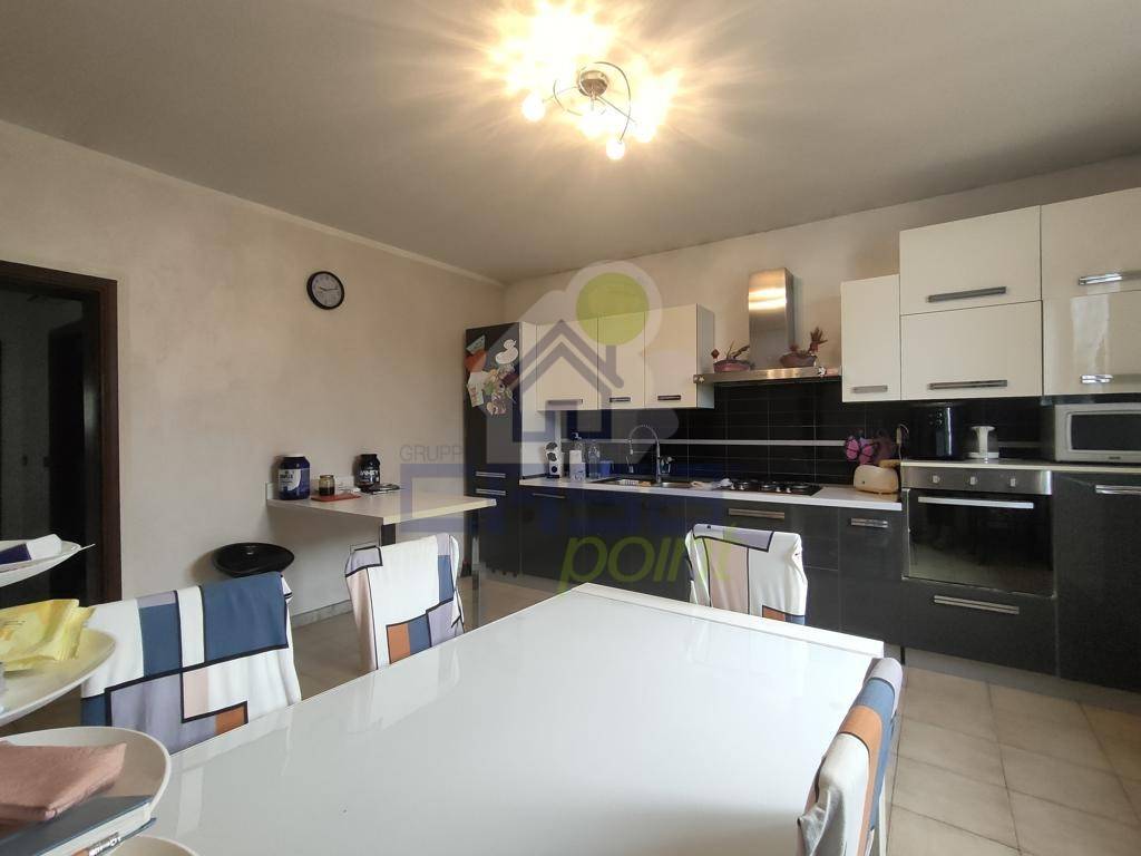 casa indipendente in vendita a Canneto sull'Oglio