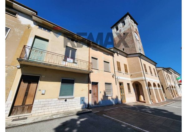 casa indipendente in vendita a Canneto sull'Oglio