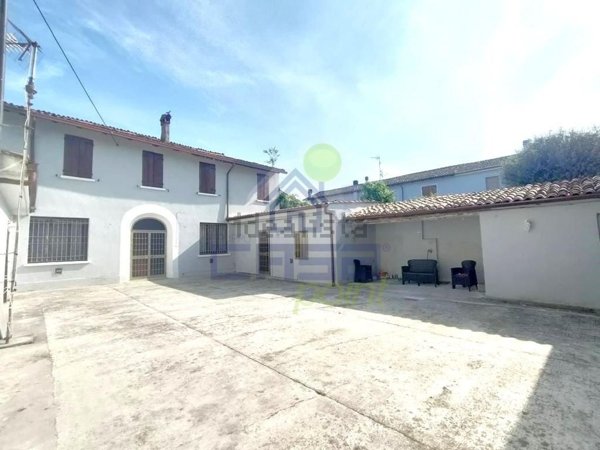 casa indipendente in vendita a Canneto sull'Oglio