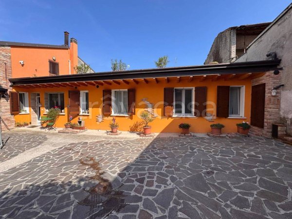 casa indipendente in vendita a Casalmoro