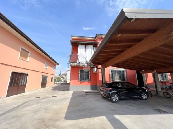 appartamento in vendita a Casalmoro
