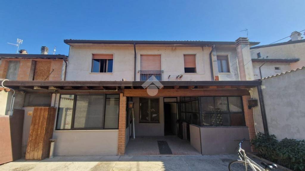 casa indipendente in vendita a Casalmoro