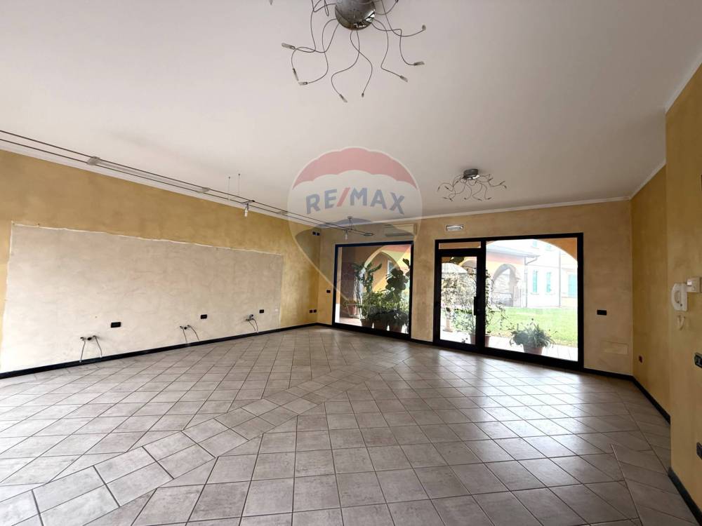 negozio in vendita a Casalmoro
