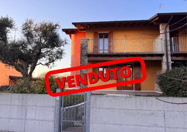 casa indipendente in vendita a Casaloldo