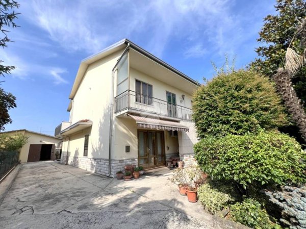 casa indipendente in vendita a Casaloldo