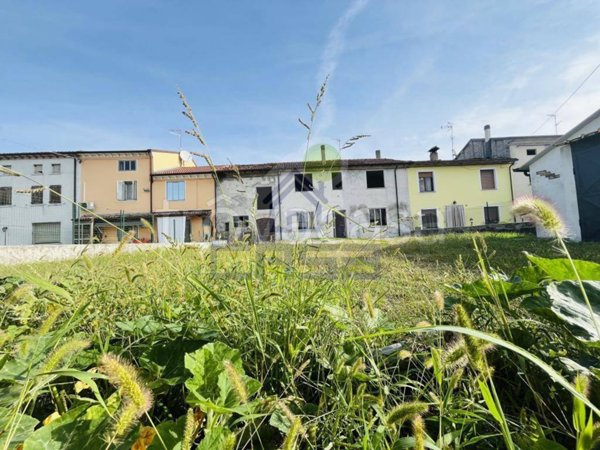 casa indipendente in vendita a Casaloldo