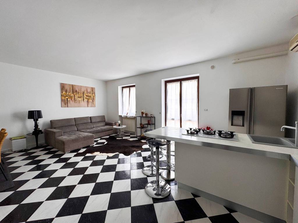 appartamento in vendita a Casalromano