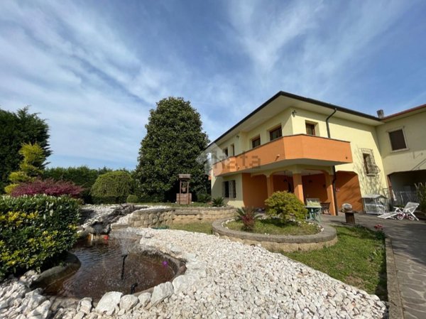 appartamento in vendita a Casalromano
