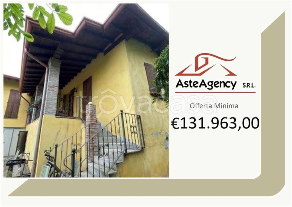 casa indipendente in vendita a Casalromano in zona Fontanella Grazioli