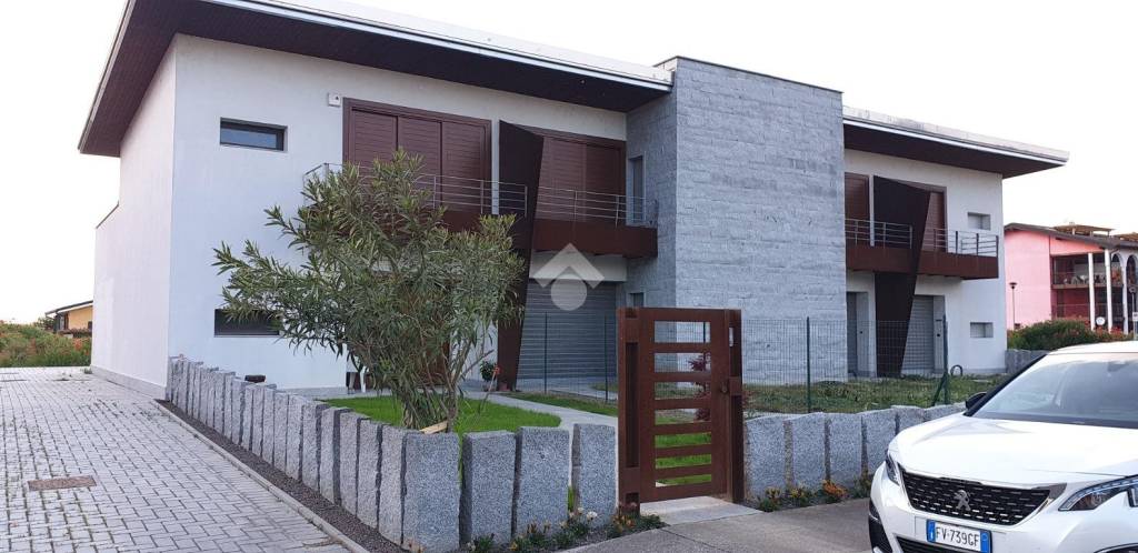 casa indipendente in vendita a Castelbelforte