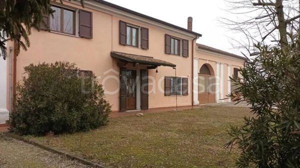 casa indipendente in vendita a Castelbelforte