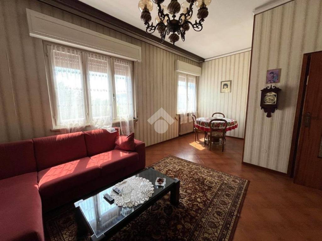 casa indipendente in vendita a Castelbelforte