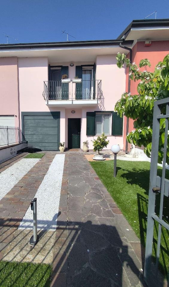 casa indipendente in vendita a Castelbelforte