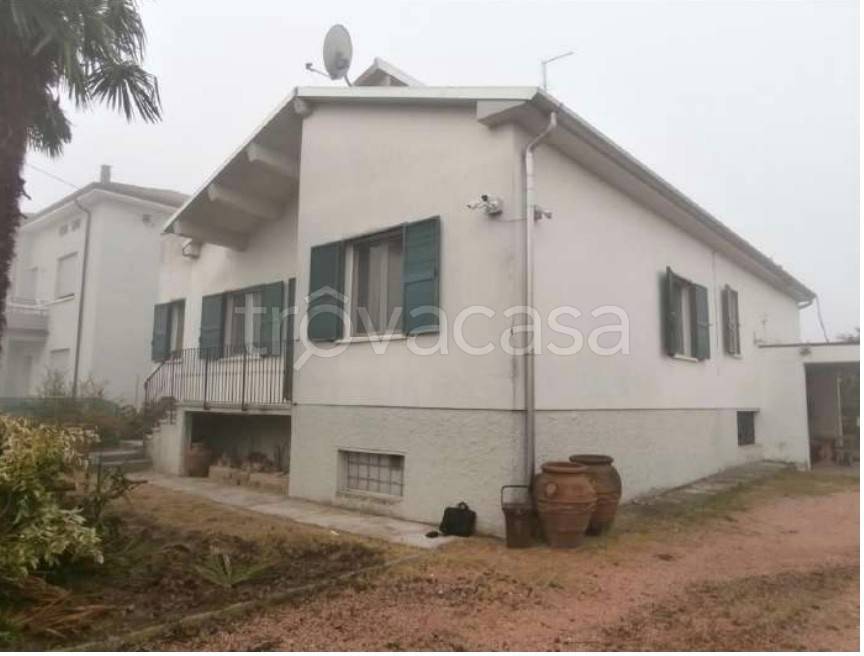 casa indipendente in vendita a Castelbelforte
