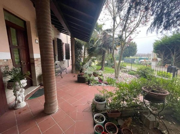 casa indipendente in vendita a Castelbelforte