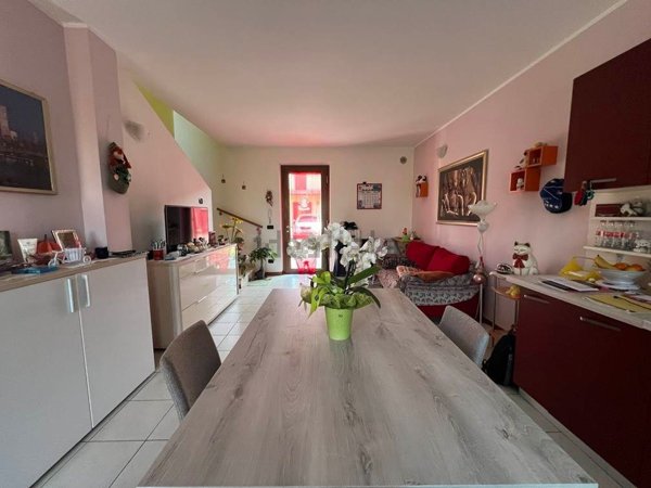 casa indipendente in vendita a Castelbelforte