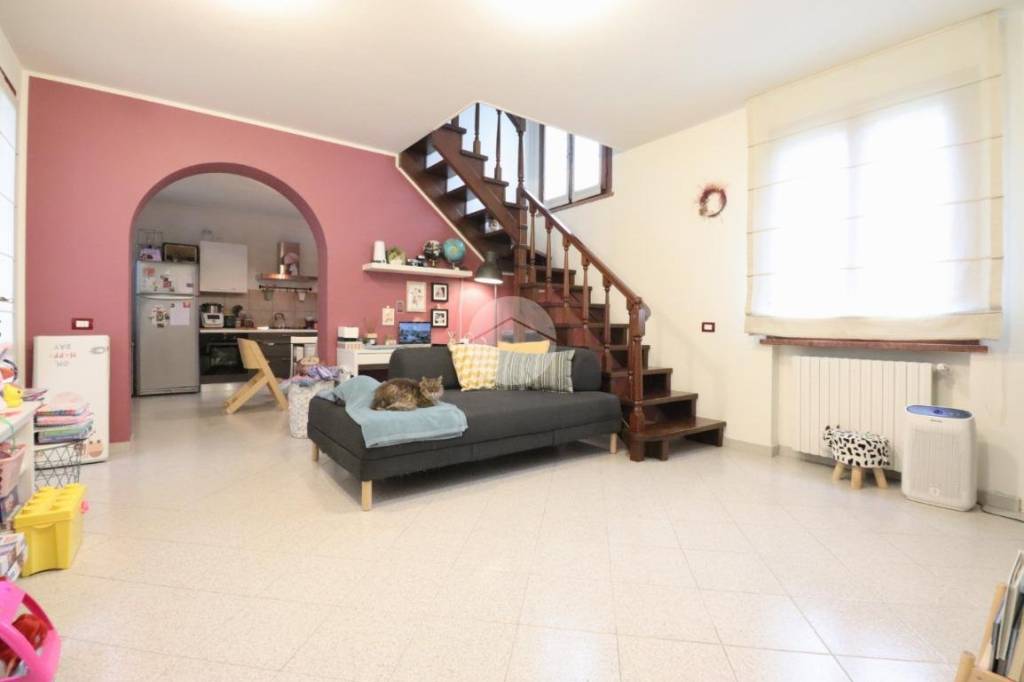 casa indipendente in vendita a Castelbelforte