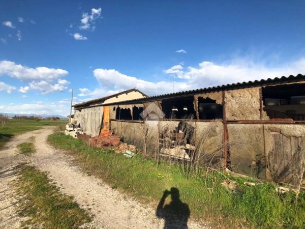 casa indipendente in vendita a Castelbelforte