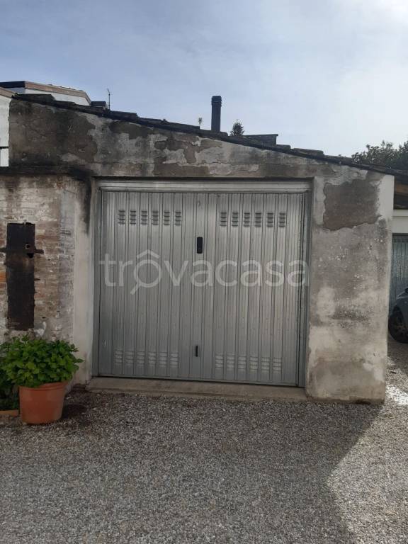 casa indipendente in vendita a Castelbelforte