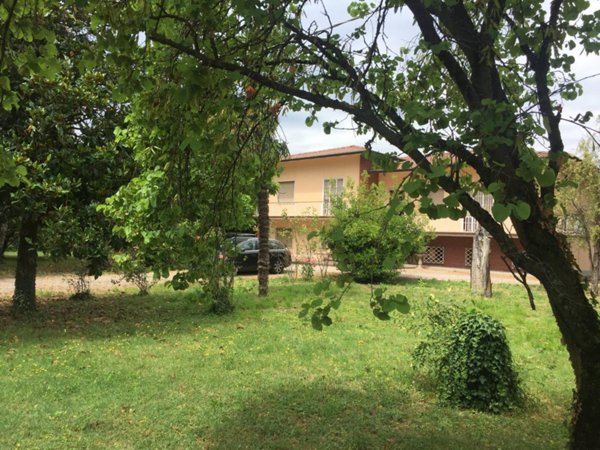 casa indipendente in vendita a Castel d'Ario