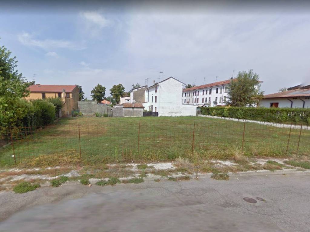 terreno edificabile in vendita a Castel d'Ario