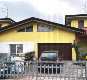 casa indipendente in vendita a Castel d'Ario