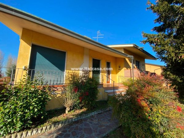 casa indipendente in vendita a Castel d'Ario